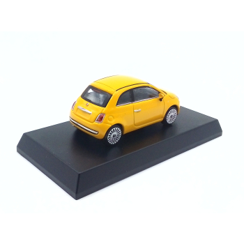 Fiat Nuova 500 2007 yellow (with Japanese book) - skala 1:64 - Kyosho
